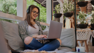 Why Recruiters Rely on WhatsApp Web Version Login and Telegram Chinese for Talent Sourcing